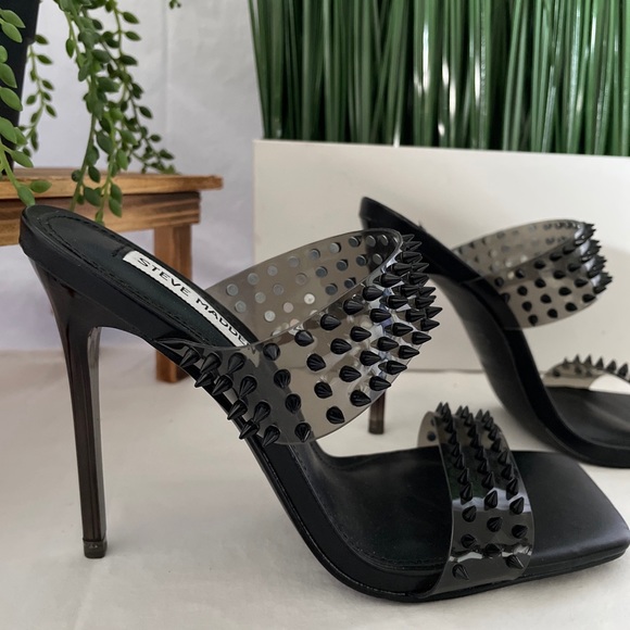 Steve Madden Black Spike Heels Size 7. - Picture 2 of 5